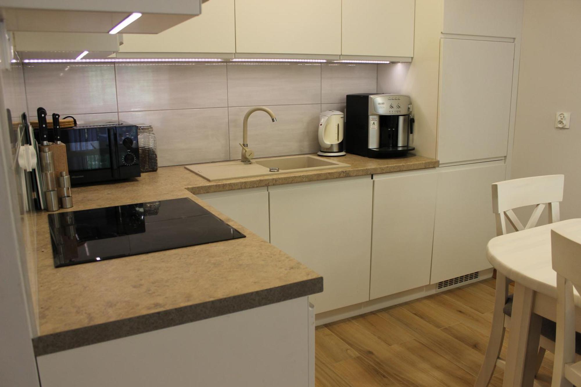 Apartament Blisko Centrum Z Garazem カルパッチ エクステリア 写真