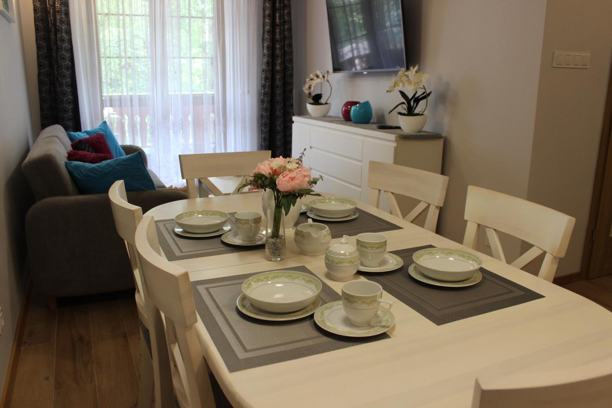 Apartament Blisko Centrum Z Garazem カルパッチ エクステリア 写真